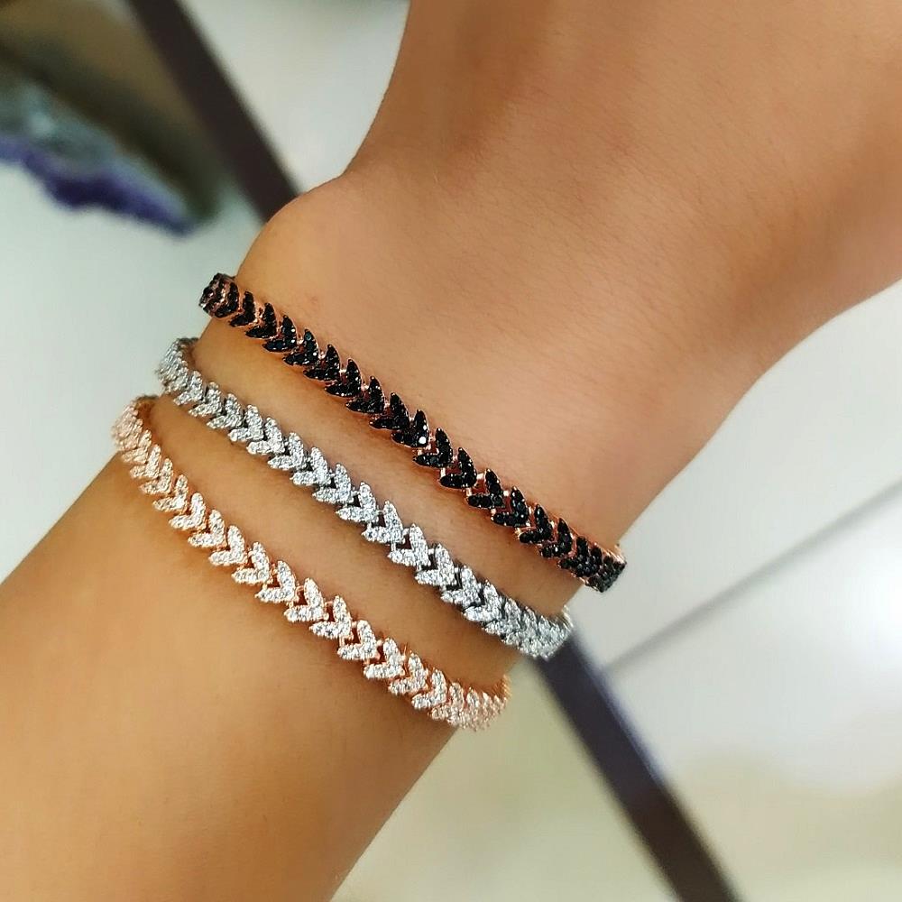 Gümüş taşlı bayan bileklik hr145e3t