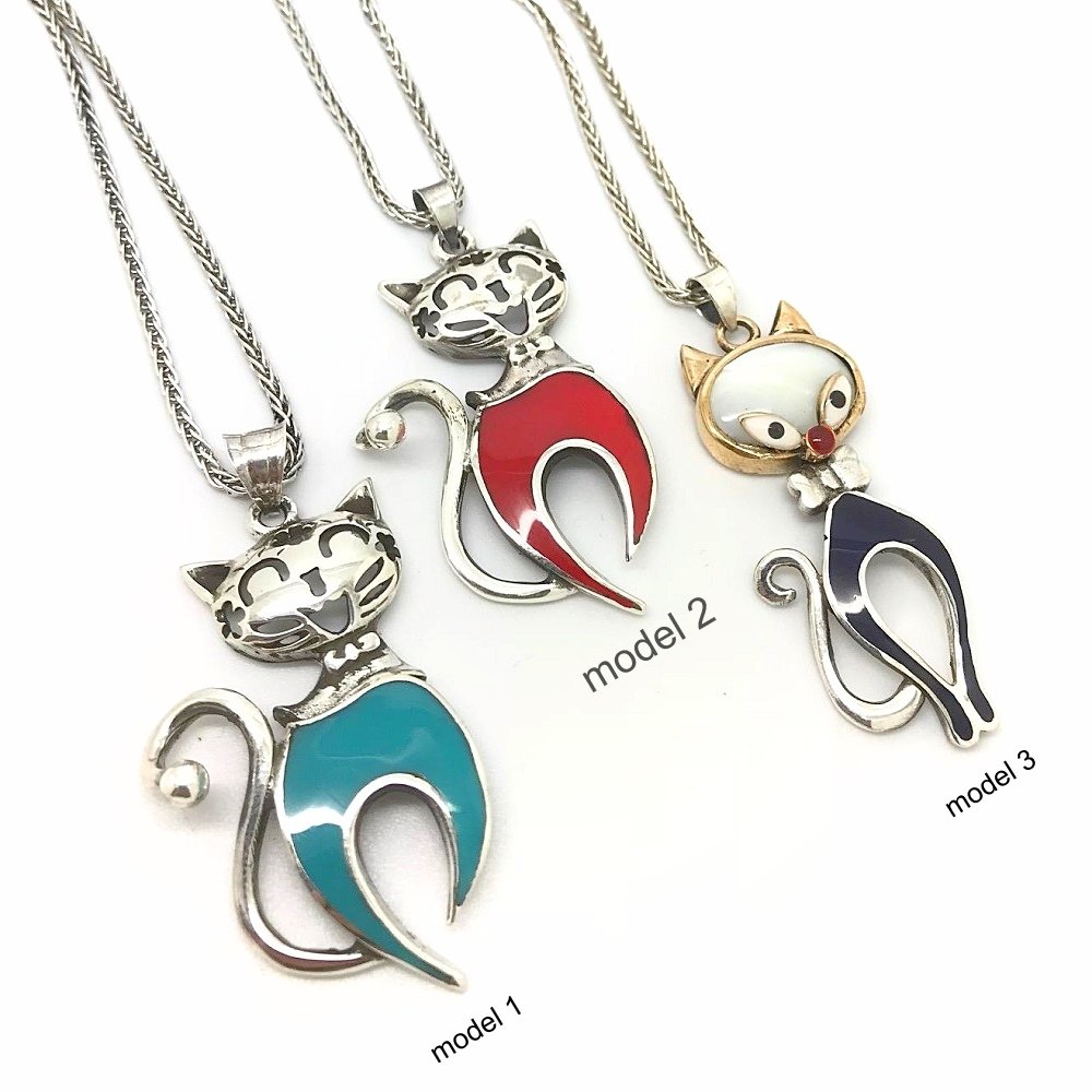 Gümüş el işi kedi model kolye ks52u3