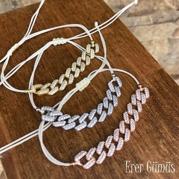Gümüş taşlı beyaz ipli bileklik cs02e3