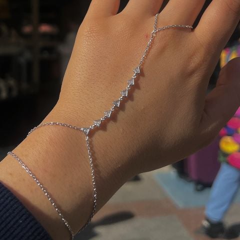Gümüş üçgen taşlı şahmeran bileklik cm56e532
