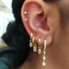 Gümüş taşlı bayan küpe cn8e5f6 TEK küpe - Gümüş Rengi  (rodaj) - model 1