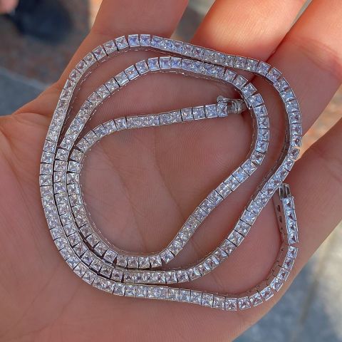 Gümüş Kare taşlı su yolu 45 cm bileklik dy56e236