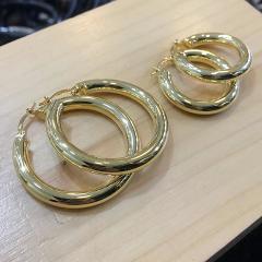 Gümüş bombeli taşsız halka küpe ako78r2