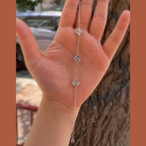 Gümüş aynalı taşsız 3 yoncalı bileklik nz555s