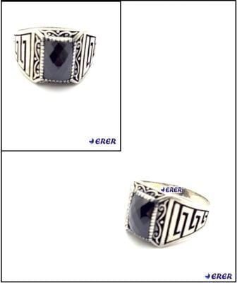 siyah taşlı gümüş erkek yüzükleri