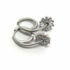 Gümüş baget taşlı bayan küpe nz13r045