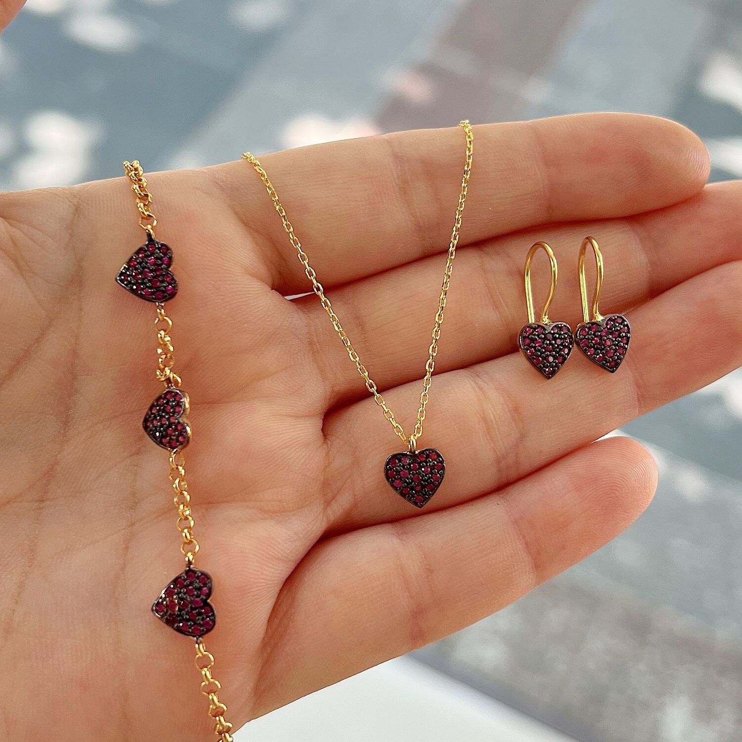 Gümüş pembe taşlı kalp küpe kolye bileklik çocuk takım