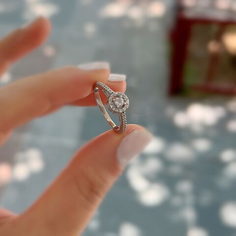 Gümüş elmas montür tek taş yüzük is785f3