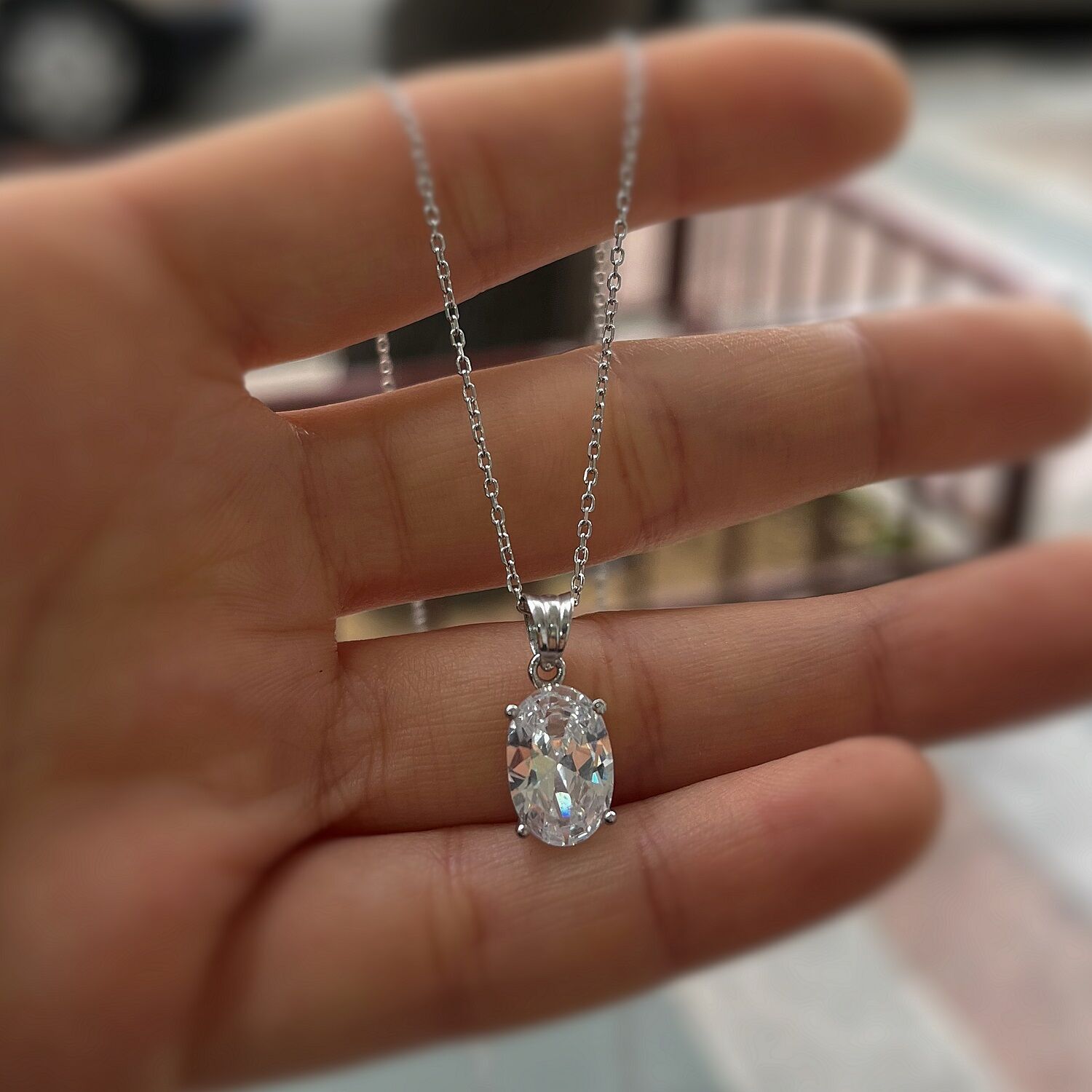 Gümüş oval 12x8 mm 4,5 carat tektaş kolye