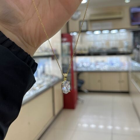 Gümüş oval 12x8 mm 4,5 carat tektaş kolye