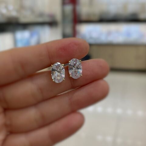Gümüş oval 12x8 mm 4,5 carat altın kaplama  tektaş küpe