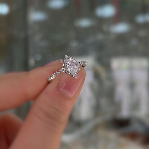 925 Ayar Gümüş Oval Kesim Zirkon Taşlı Vintage Tasarım Kadın Yüzük