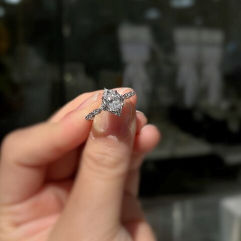 925 Ayar Gümüş Oval Kesim Zirkon Taşlı Vintage Tasarım Kadın Yüzük