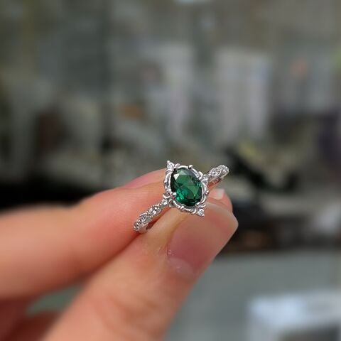 925 Ayar Gümüş Oval Kesim yeşil Taşlı Vintage Tasarım Kadın Yüzük