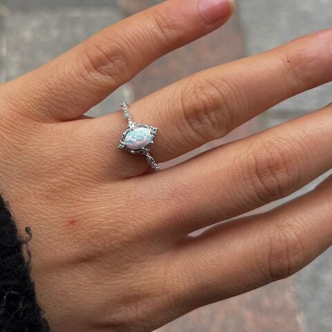 925 Ayar Gümüş Oval beyaz Opal Taşlı Vintage Yüzük