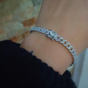 Gümüş 5 mm ince gurmet taşlı bayan bileklik el462r26f