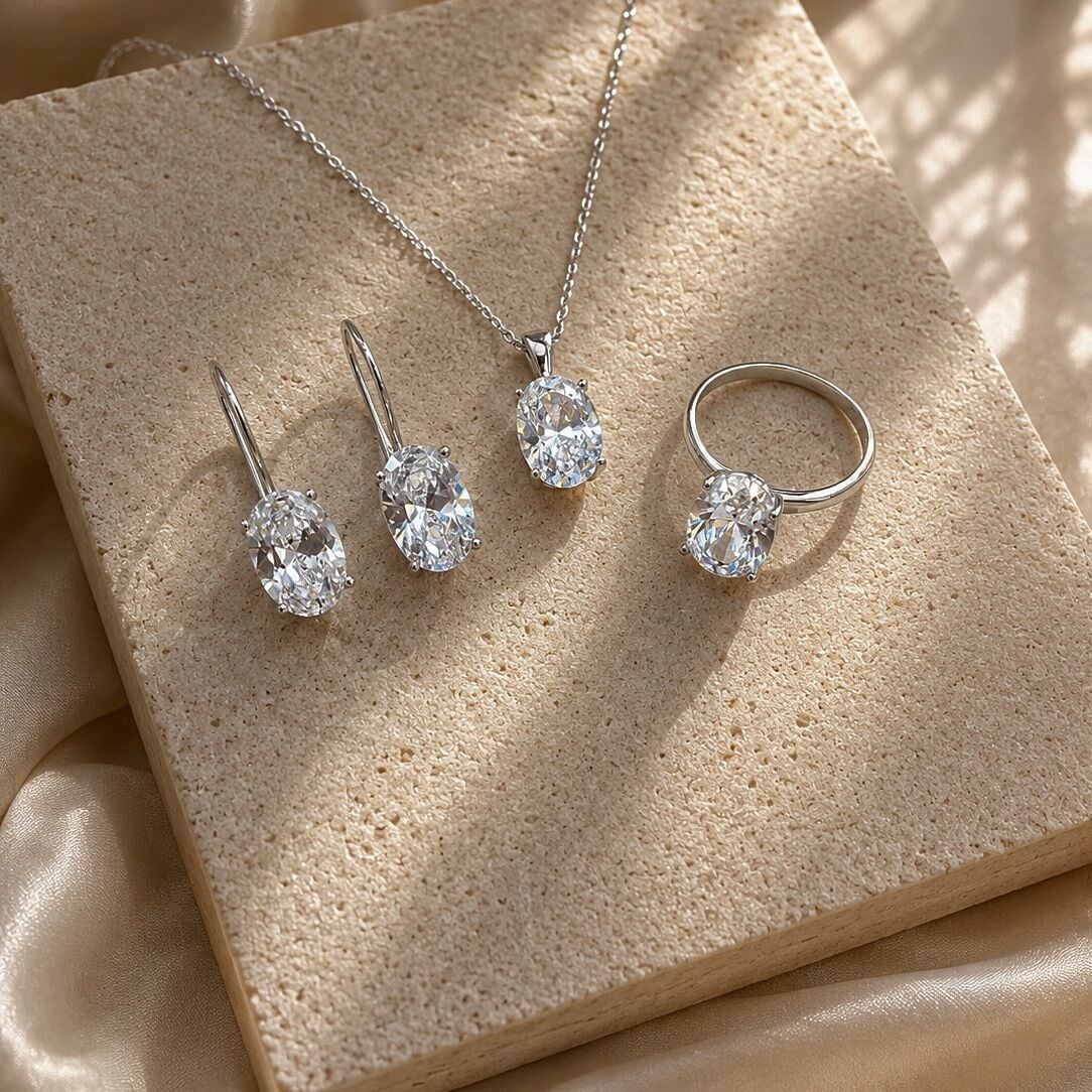 Gümüş oval 12x8 mm 4,5 carat tektaş takım