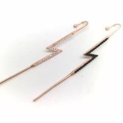 Gümüş zik zak şimşek model baston küpe nz41g2
