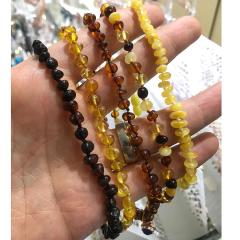 Çoçuk için kehribar taşlı bebek diş kolyesi oz85r3